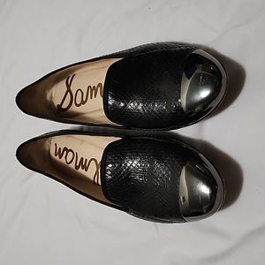 Sam Edelman black Aster snakeskin metallic cap toe.